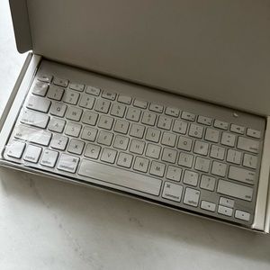 Apple Wireless Keyboard